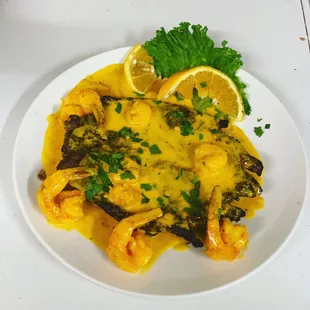 Chusrasco con camarón al ajillo