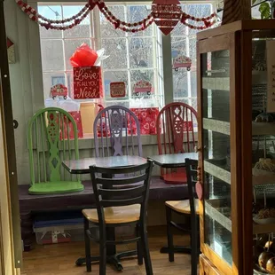 Small &amp; cozy indoor seating area