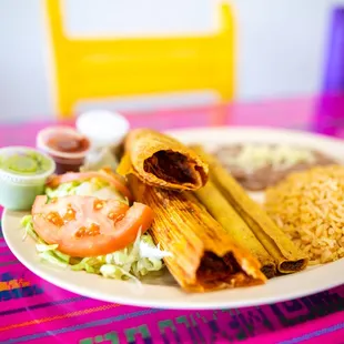 a plate of mexican food