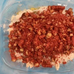 Elote con hot Cheetos delicioso