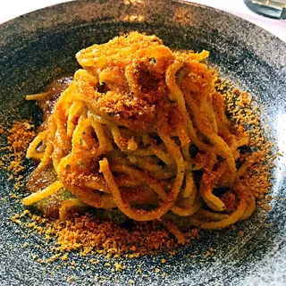 Spaghittusu cun Allu Ollu e Bottariga