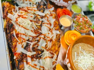 Mariscos Y Tacos Los Puercos