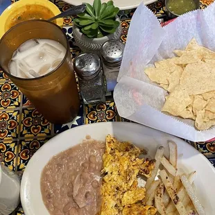 Chorizo Con Huevo Plate