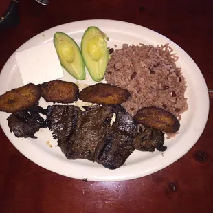 Carne Asada Mama Greta w/ Platanos Maduros