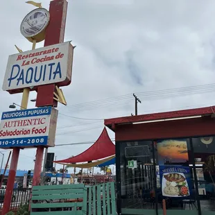 the outside of a restaurant