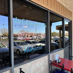 the outside of a restaurant