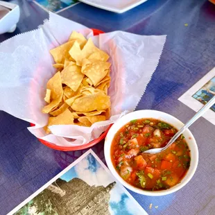 chips &amp; salsa