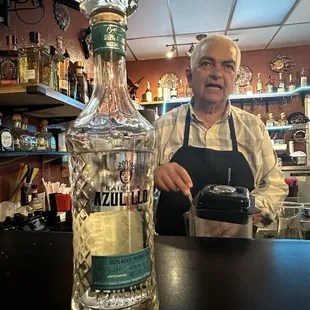 Mario and the amazing Azulillo Raicilla