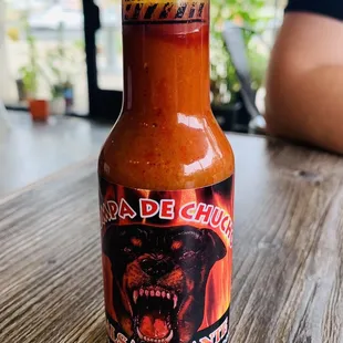 Trompa de chucho hot sauce de El  Salvador.