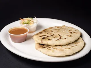 Los Cebollines Grill