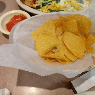 nachos and salsa