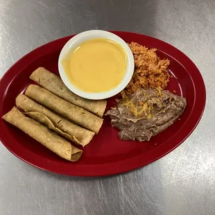 Roast Beef Taquito Plate w/ nacho cheese