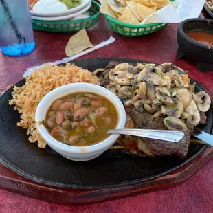 My delicious El Marinero plate freshly served!!!