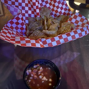 Salsa and chips