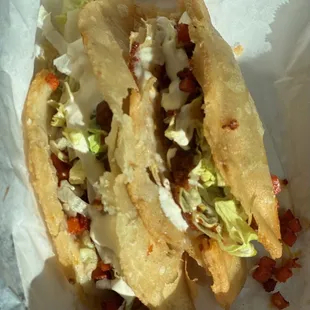 Empanadas de chorizo y papas.