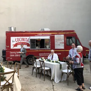 La Cocinita catering our wedding!