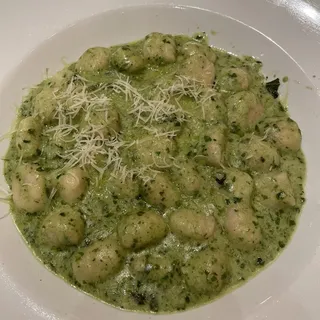 Gnocchi Pesto