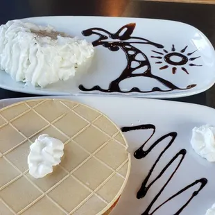 Torta cuatro leches y obleas