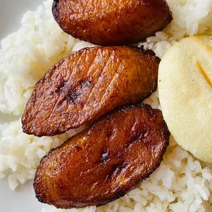 Plantains rice and corn cake