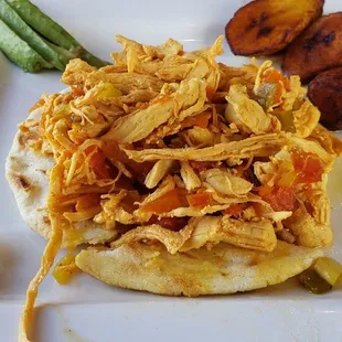 Arepa con Todo (chicken)