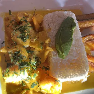 Yum Coconut sauce with cod and shrimp!