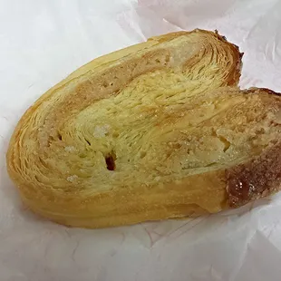 I'm not sure what this is called since nothing is labeled,  but this flakes tteat won over this reviewer's heart.