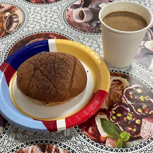 Chocolate Abuelita hot beverage and Chocolate Abuelita flavored concha