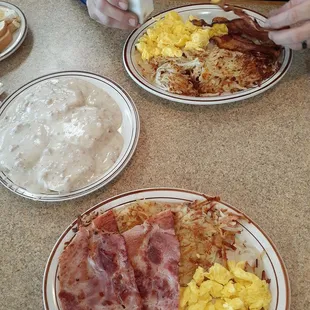 Mmm #1 breakfast w.a side of b&amp;g