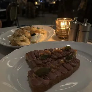 Tuscan Chicken Liver Crostini