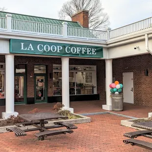 Storefront with outdoor seating