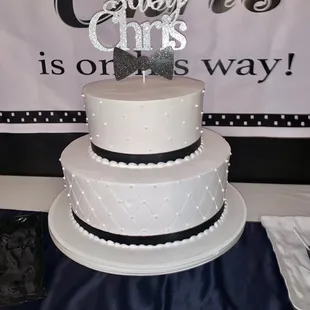 Baby shower cake