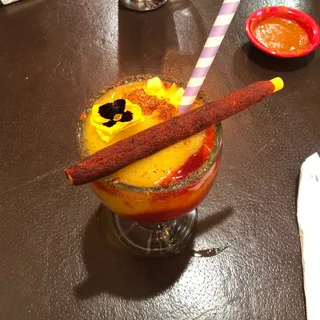 Mangoneada 16 oz.