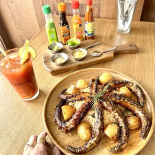 ZARANDEADO &quot; Whole Octopus &quot; and CLAMATO. Delicious !