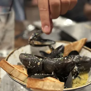 Great mussels with a wonderful dipping sauce.