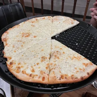 Pizza quattro formaggi
