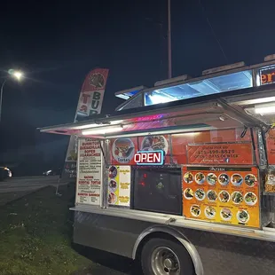 a food truck at night