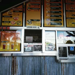 the outside of the restaurant
