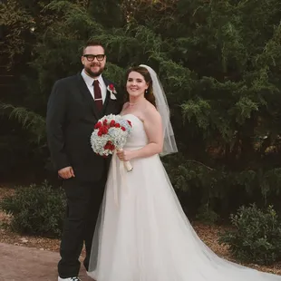 Beautiful foliage by the downstairs ceremony area.