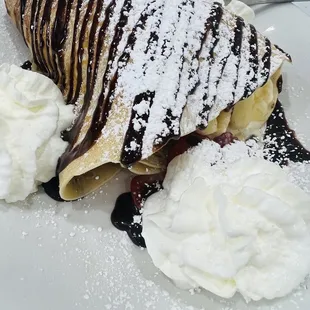 Bonbon crepe ( ice cream)