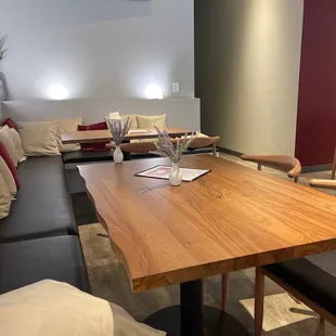 Dining room.