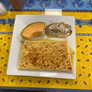 La Complete (crepe with scrambled eggs, ham &amp; Brie cheese)