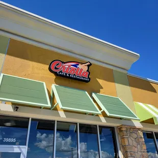 Criollo Cafe &amp; Restuarant...