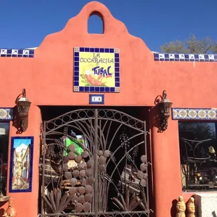 A wide variety of 'Hecho En Mexico' furniture, tile, and decorative items for indoors and outdoors.