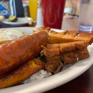 2. Bandeja Paisa Carne