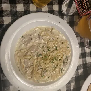 Fettuccine Alfredo