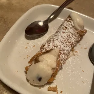 Cannoli was delicious