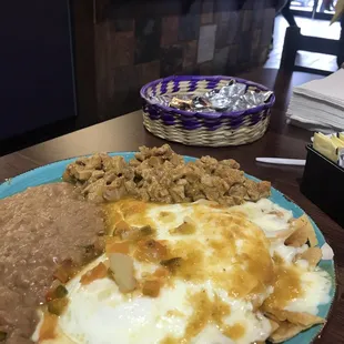 Huevos divorciados.