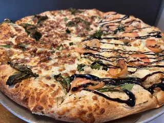 Cosmos Pizza