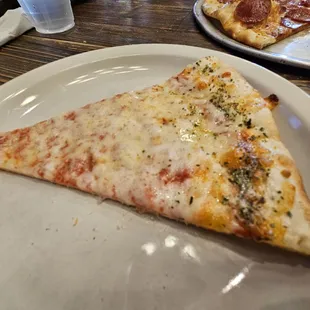 cheese pizza