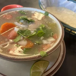 Caldo de Pollo